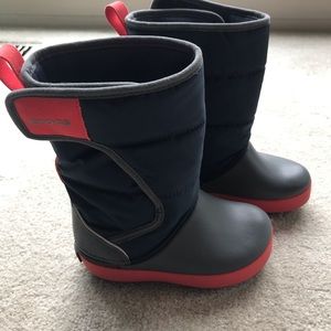 Crocs lodge point snow boots size 8 toddler boy